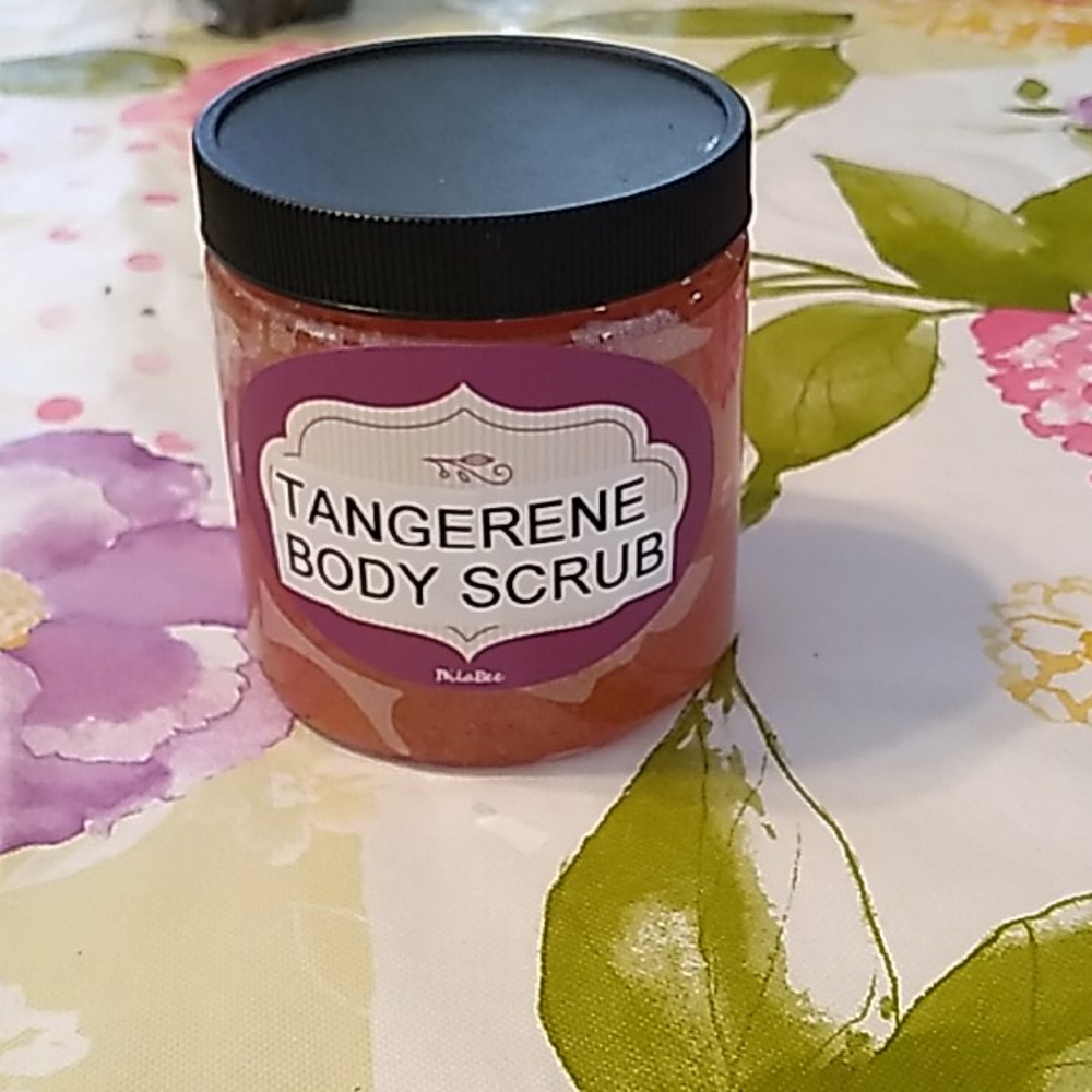 SPA SECRETS 8 OZ  TANGERENE  BODY. SCRUB NWT